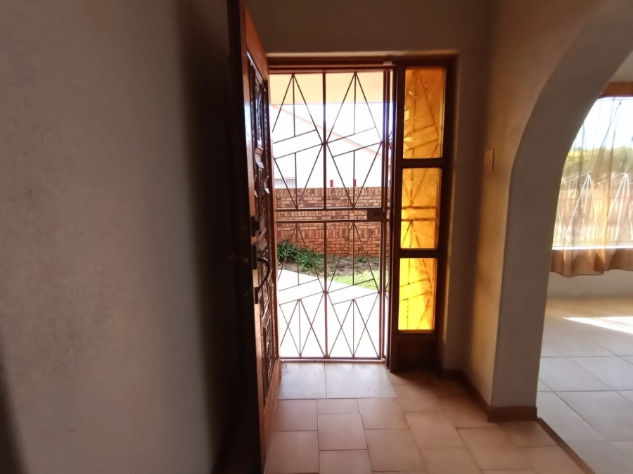 4 Bedroom Property for Sale in Parys Free State